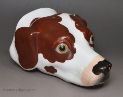 Porcelain pottery 'Copeland and Garret' hounds head stirrup cup, circa 1850