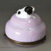 Bilston enamel bonbonniére moulded as a spaniel, circa 1780