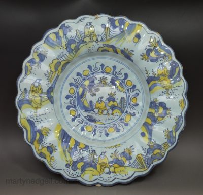 Large Dutch Delft buckle dish, circa 1690