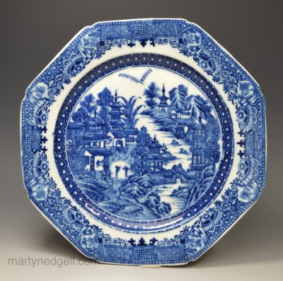 Caughley porcelain plate printed with a blue Chinese pattern, circa 1790