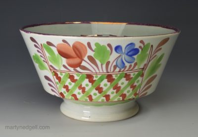 Pearlware pottery sugar bowl decorated in florals and pink lustre, circa 1820, Leeds Pottery