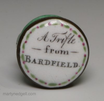 Bilston enamel pill box 'A Trifle from BARDFIELD', circa 1770
