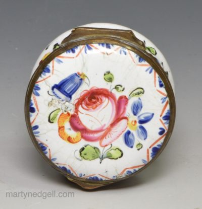 Bilston enamel patch box decorated in a floral design, circa 1780