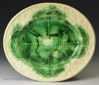 Creamware cauliflower pottery small oval stand, circa 1770