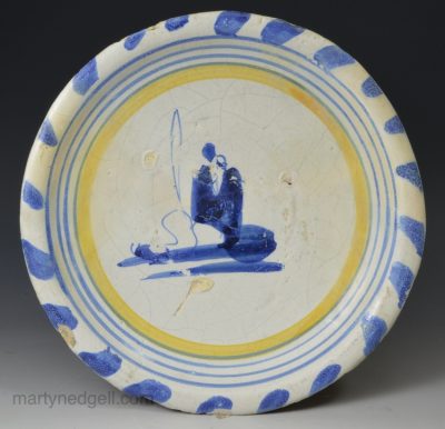 Small blue dash Delft plate, circa 1690, probably Dutch