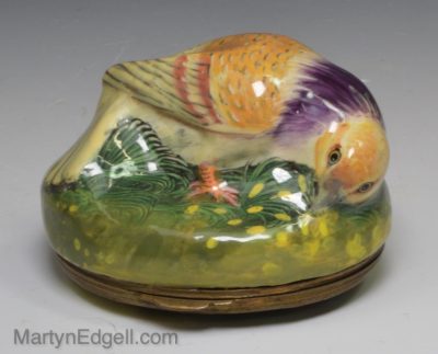 Bilson enamel bird bonbonniére, circa 1780