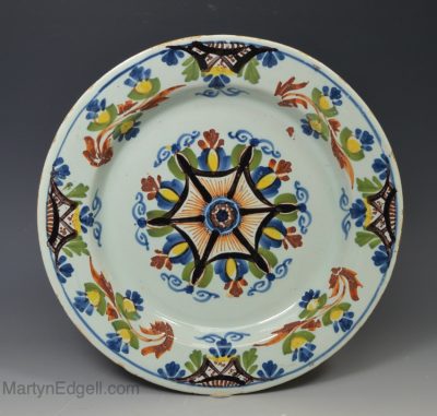 Small London polychrome delft Anne Gomm style plate, circa 1750