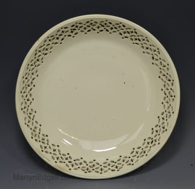 Creamware pottery pierced shallow bowl, circa 1780
