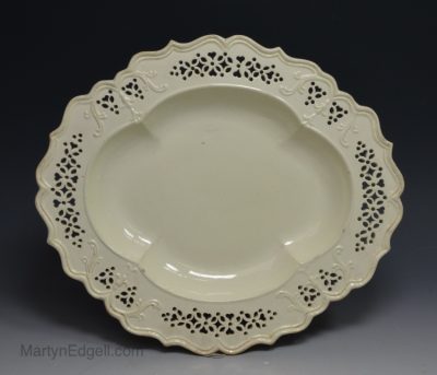 Creamware pottery pierced shallow dish, circa 1780